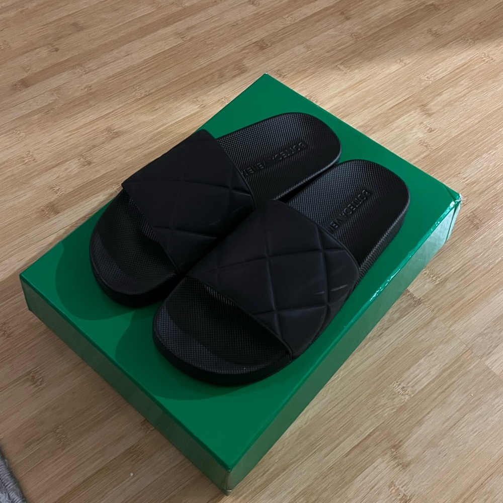 Bottega Veneta Rubber Slides